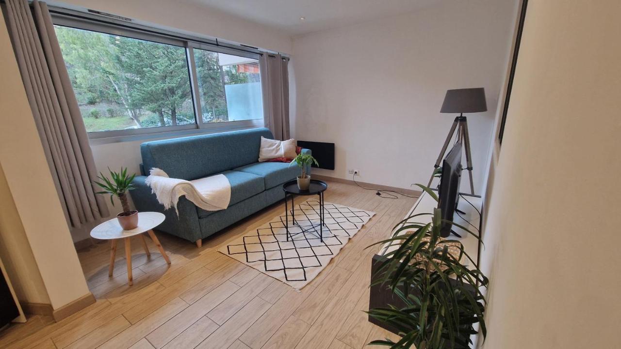 Apartment 5mn Perfumeries & Old Town, Free Small Parking